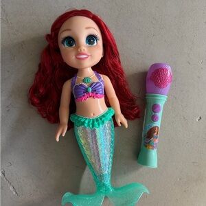 Disney Little Mermaid Talking/singing Ariel doll and microphone
